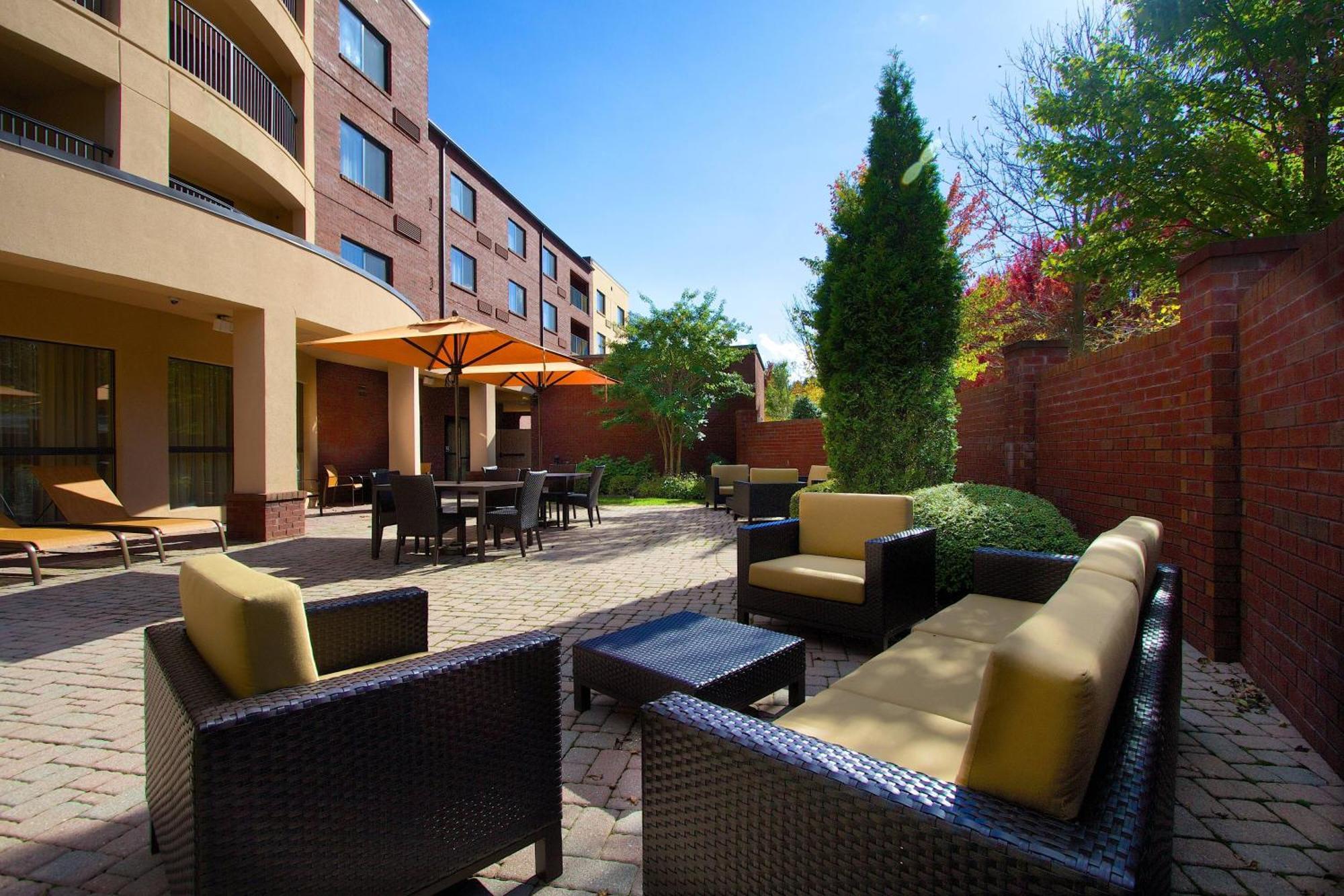 Courtyard Blacksburg Εξωτερικό φωτογραφία
